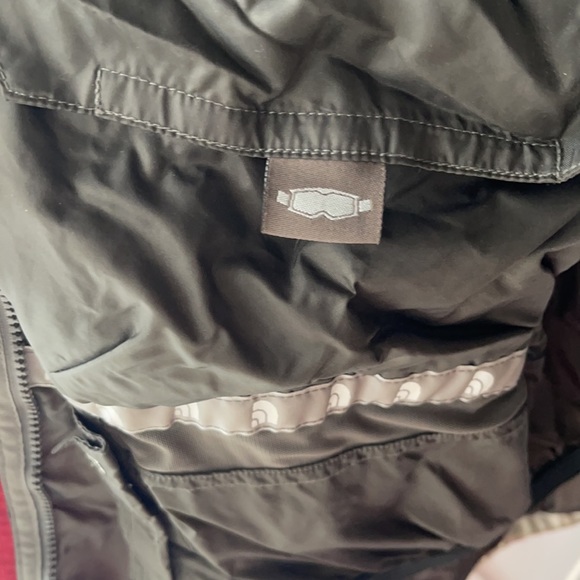 The North Face Ski/Snowboard jacket - Picture 5 of 7